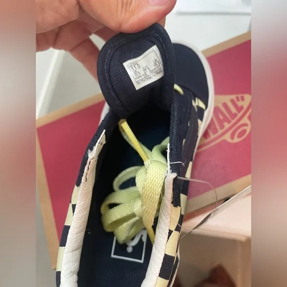 🆕NWT Vans kids Old Skool Glow in the Dark Summer Nights Navy- 11 youth - Picture 5 of 7